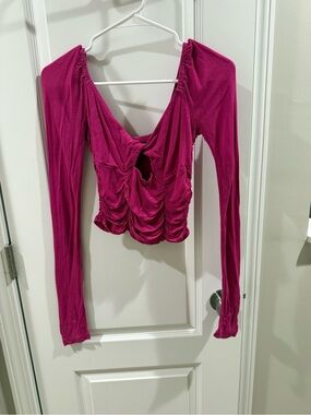 Urban Outfitters Ruched Open-Back Long Sleeve Top - Magenta